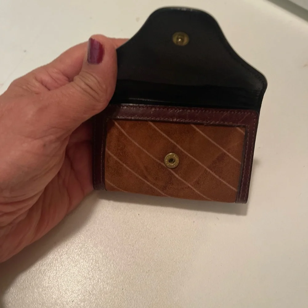 Bosca beautiful new keyholder with packets. seude with brown leather